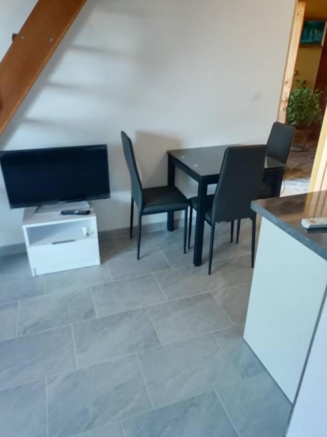 Appartement Deni09 à Pomer Extérieur photo