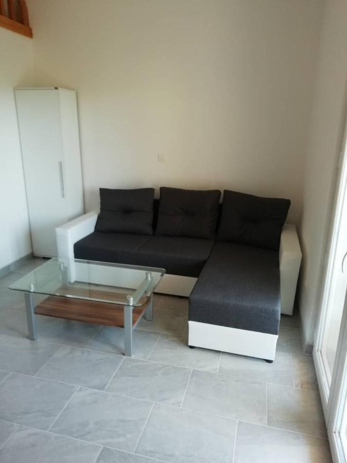 Appartement Deni09 à Pomer Extérieur photo
